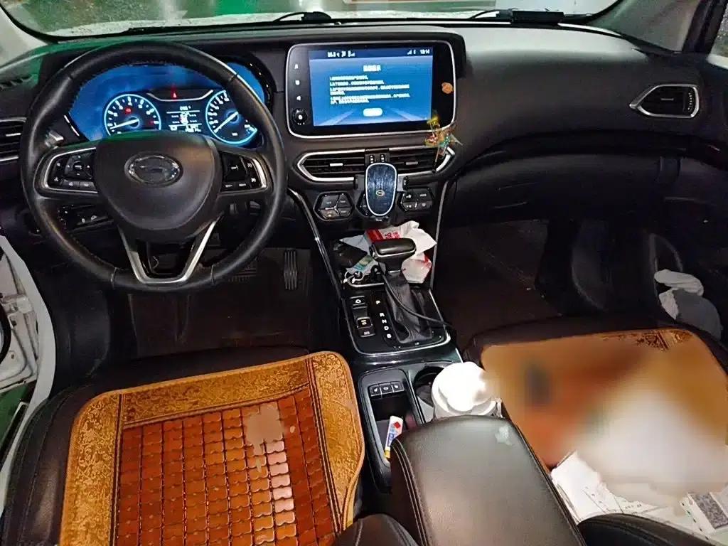 Trumpchi GS4 2018 235T Automatic 2WD Luxury Intelligent Connectivity Millionth Anniversary Edition — миниатюра 13