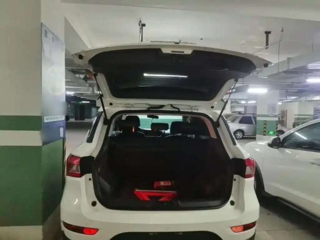 Trumpchi GS4 2017 235T Automatic 2WD Luxury Intelligent Edition — миниатюра 19