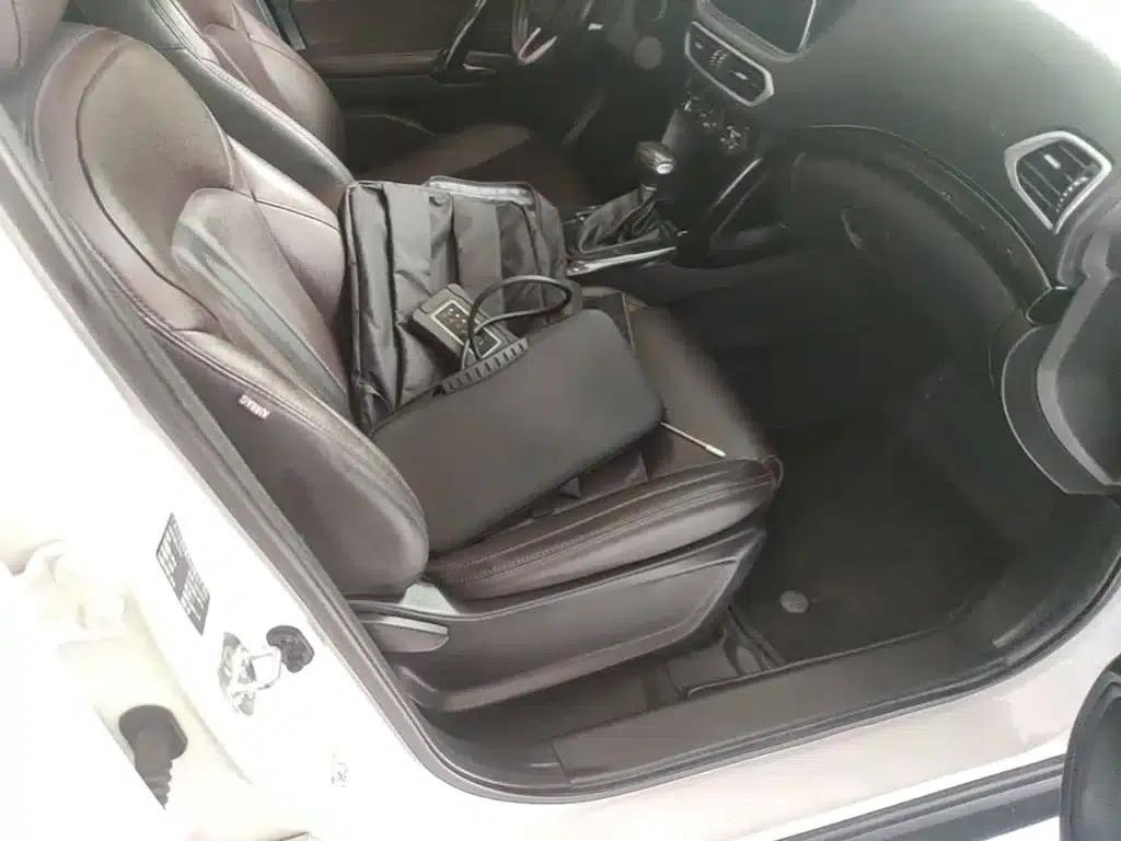 Trumpchi GS4 2018 235T Automatic 2WD Luxury Intelligent Connectivity Millionth Anniversary Edition — миниатюра 25