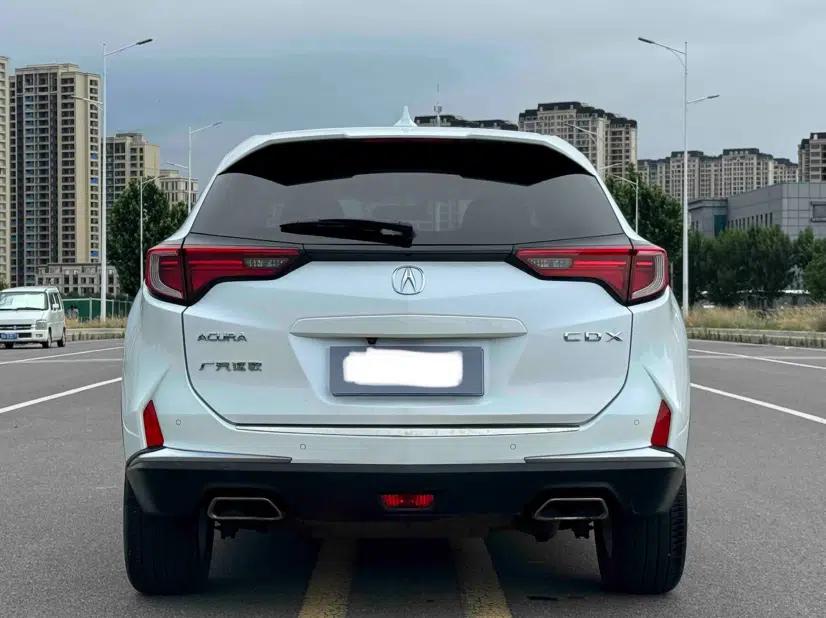 Acura CDX 2016 1.5T Two-Wheel Drive Deluxe Edition — миниатюра 11