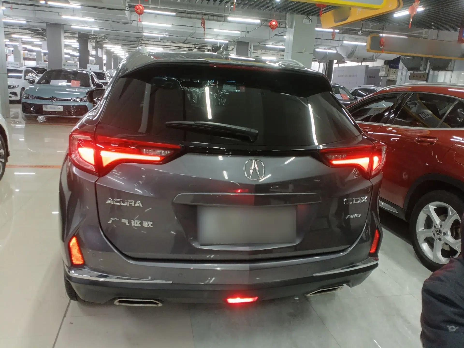 Acura CDX 2017 1.5T Four-Wheel Drive Deluxe Stylish Edition — миниатюра 5
