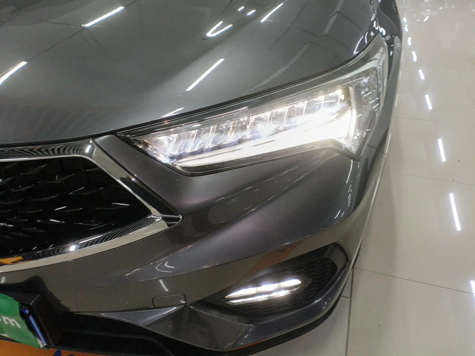 Acura CDX 2017 1.5T Four-Wheel Drive Deluxe Stylish Edition — миниатюра 8