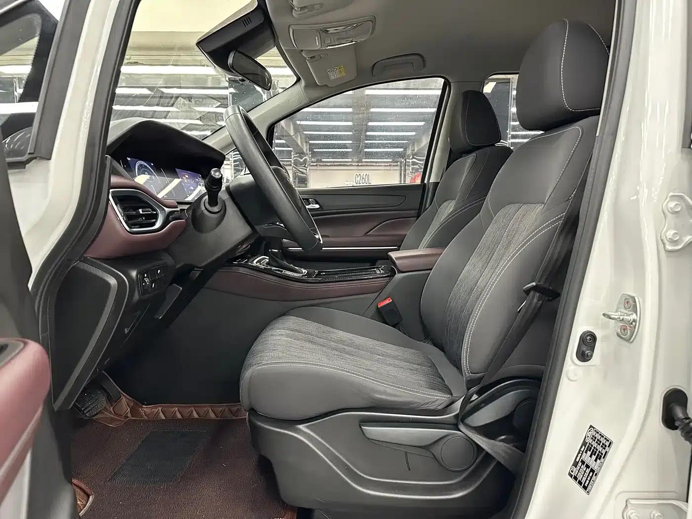 Trumpchi M6 2023 PRO 270T DCT Elite Edition — миниатюра 4