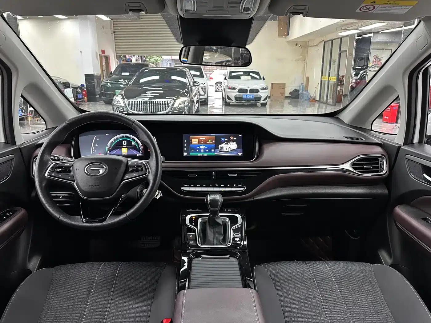 Trumpchi M6 2023 PRO 270T DCT Elite Edition — миниатюра 8