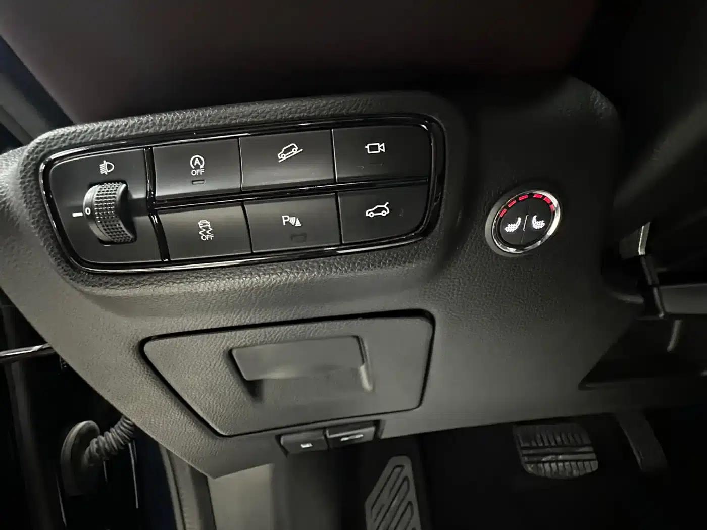 Trumpchi M6 2021 PRO 270T Automatic Luxury Edition — миниатюра 19