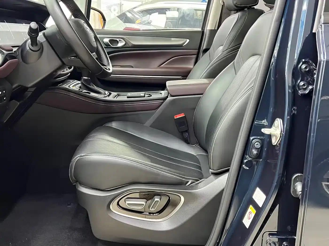 Trumpchi M6 2021 PRO 270T DCT Premium Edition — миниатюра 14