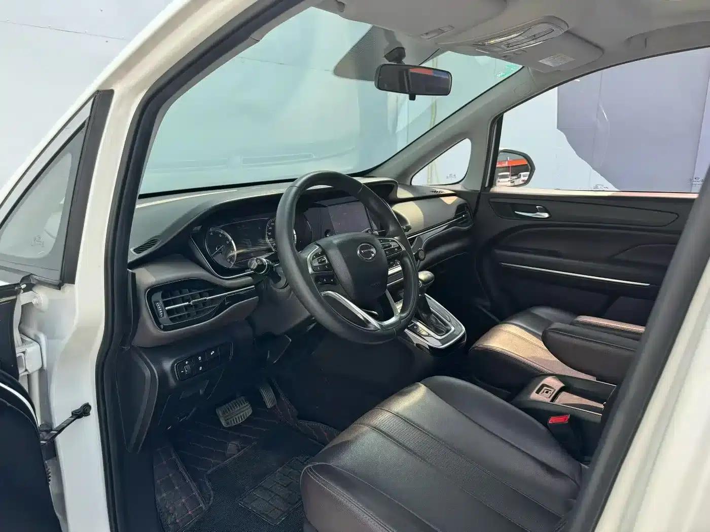 Trumpchi M6 2019 270T Automatic Luxury Edition (7-seater) National V Emission Standard — миниатюра 4