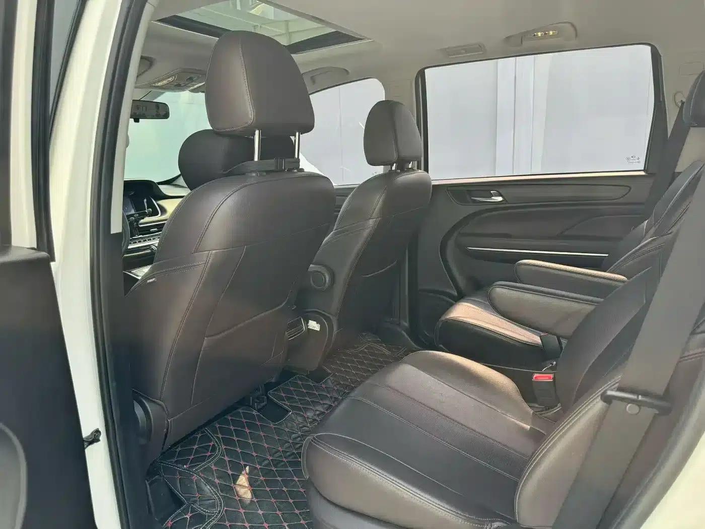 Trumpchi M6 2019 270T Automatic Luxury Edition (7-seater) National V Emission Standard — миниатюра 6