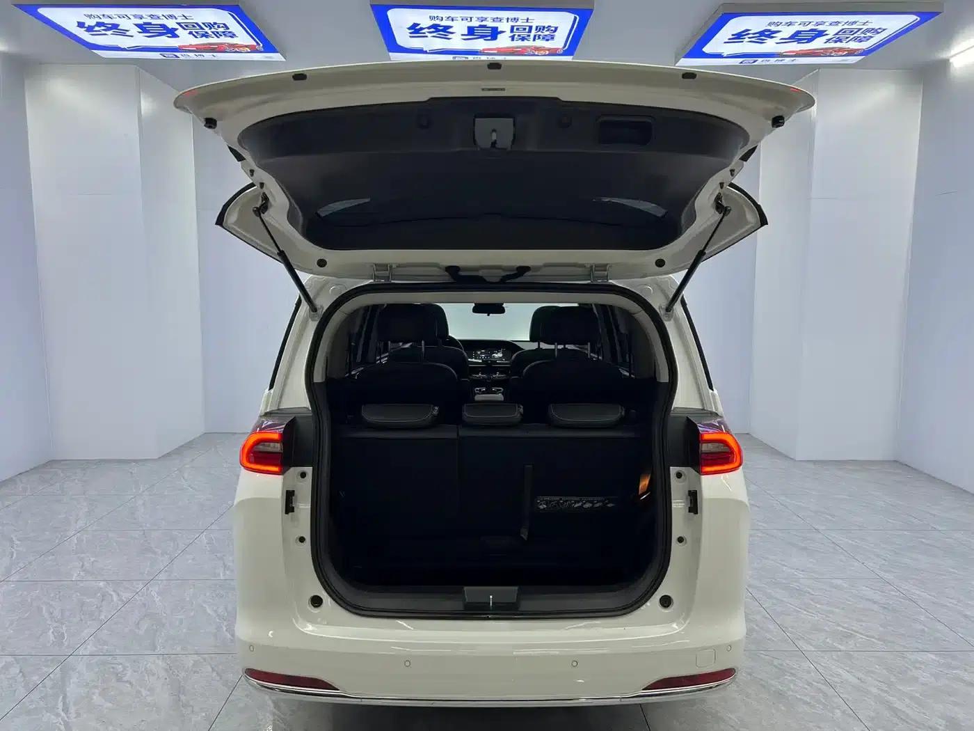 Trumpchi M6 2021 PRO 270T DCT Premium Edition — миниатюра 18