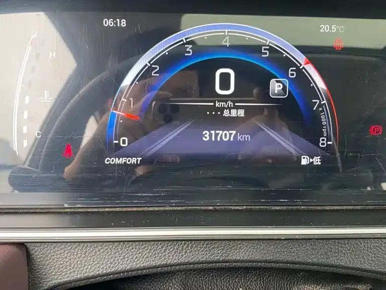 Trumpchi M6 2021 270T DCT Luxury Edition (7-seater) — миниатюра 8