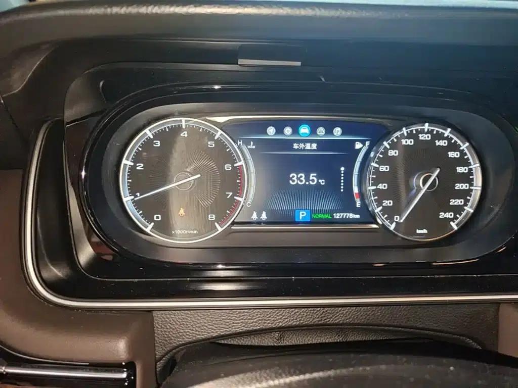 Trumpchi M6 2019 270T Automatic Premium Edition (7-seater) National V Emission Standard — миниатюра 12