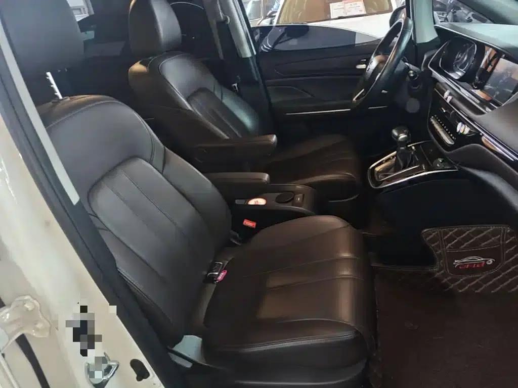 Trumpchi M6 2019 270T Automatic Premium Edition (7-seater) National V Emission Standard — миниатюра 25