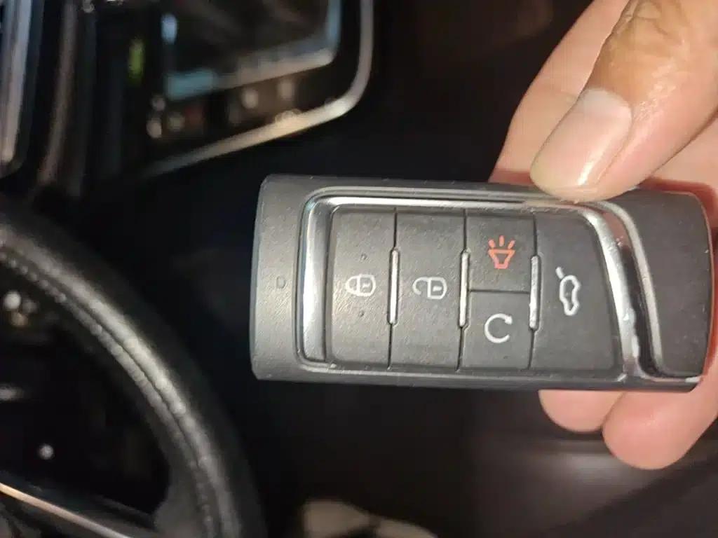 Trumpchi M6 2019 270T Automatic Premium Edition (7-seater) National V Emission Standard — миниатюра 9
