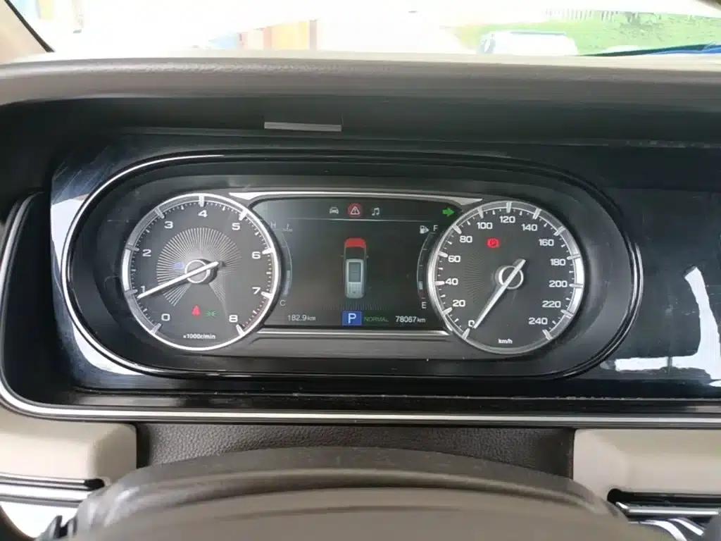 Trumpchi M6 2019 270T Automatic Elite Edition (7-seater) National V Emission Standard — миниатюра 12