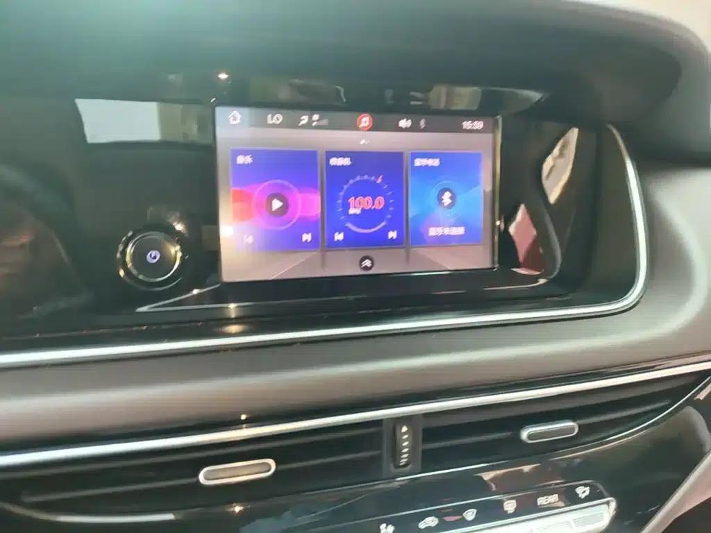 Trumpchi M6 2019 270T Automatic Luxury Edition (Six Seats) National V Emission Standard — миниатюра 13