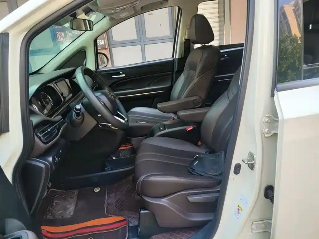 Trumpchi M6 2019 270T Automatic Luxury Edition (Six Seats) National V Emission Standard — миниатюра 15