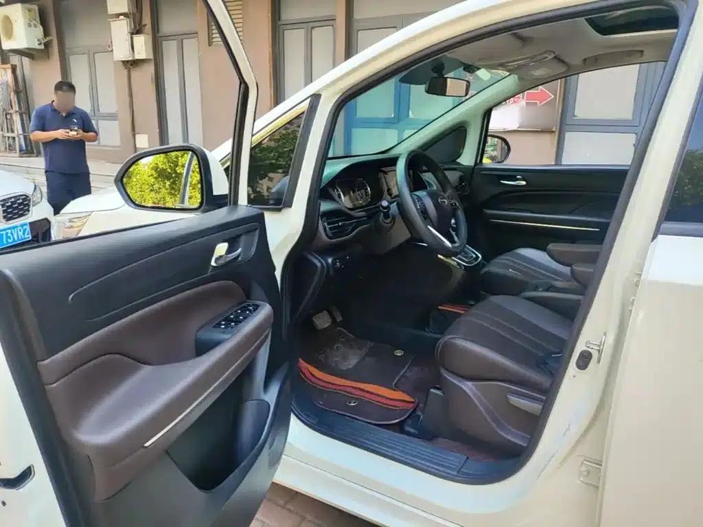 Trumpchi M6 2019 270T Automatic Luxury Edition (Six Seats) National V Emission Standard — миниатюра 16