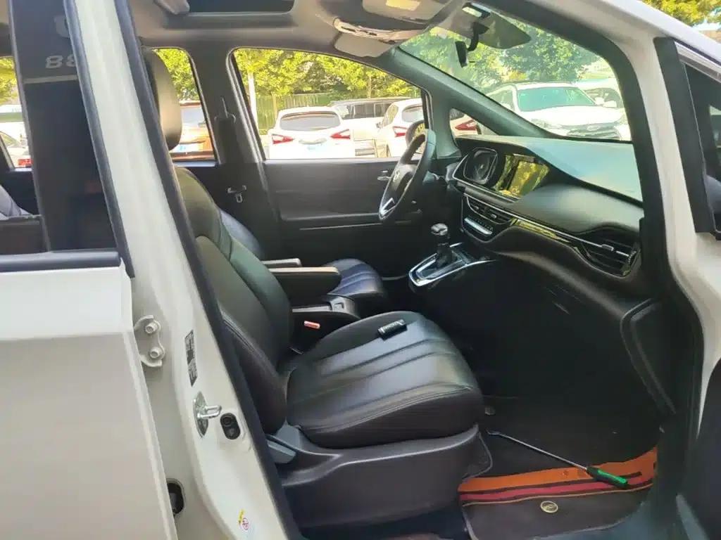 Trumpchi M6 2019 270T Automatic Luxury Edition (Six Seats) National V Emission Standard — миниатюра 25
