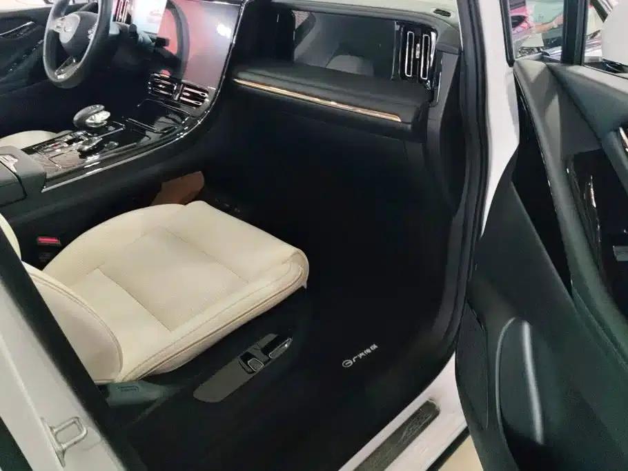 Trumpchi E9 2023 E9 MAX — миниатюра 8