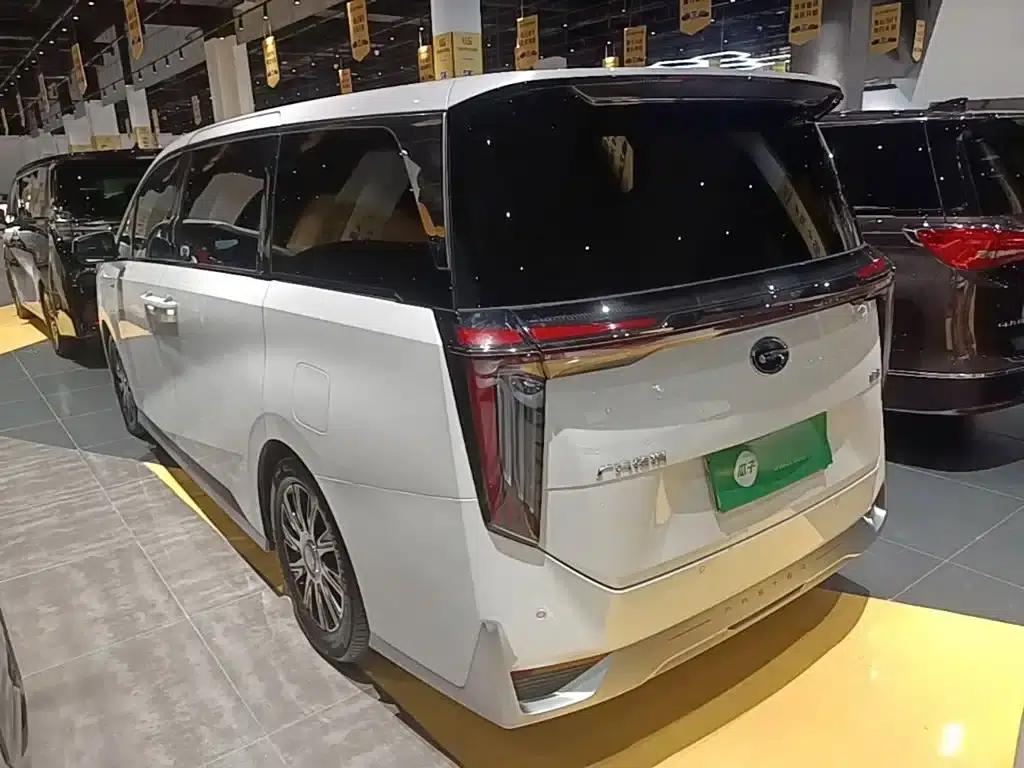 Trumpchi E9 2025 Model: E9 Super Fast Charging Champion — миниатюра 5