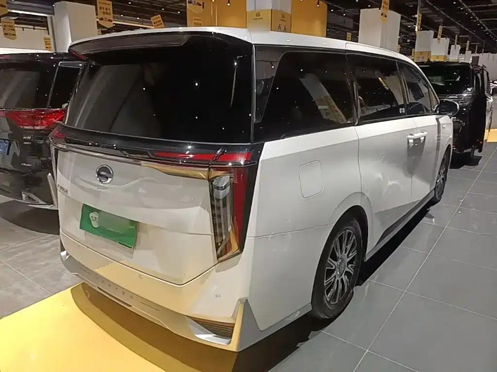 Trumpchi E9 2025 Model: E9 Super Fast Charging Champion — миниатюра 7