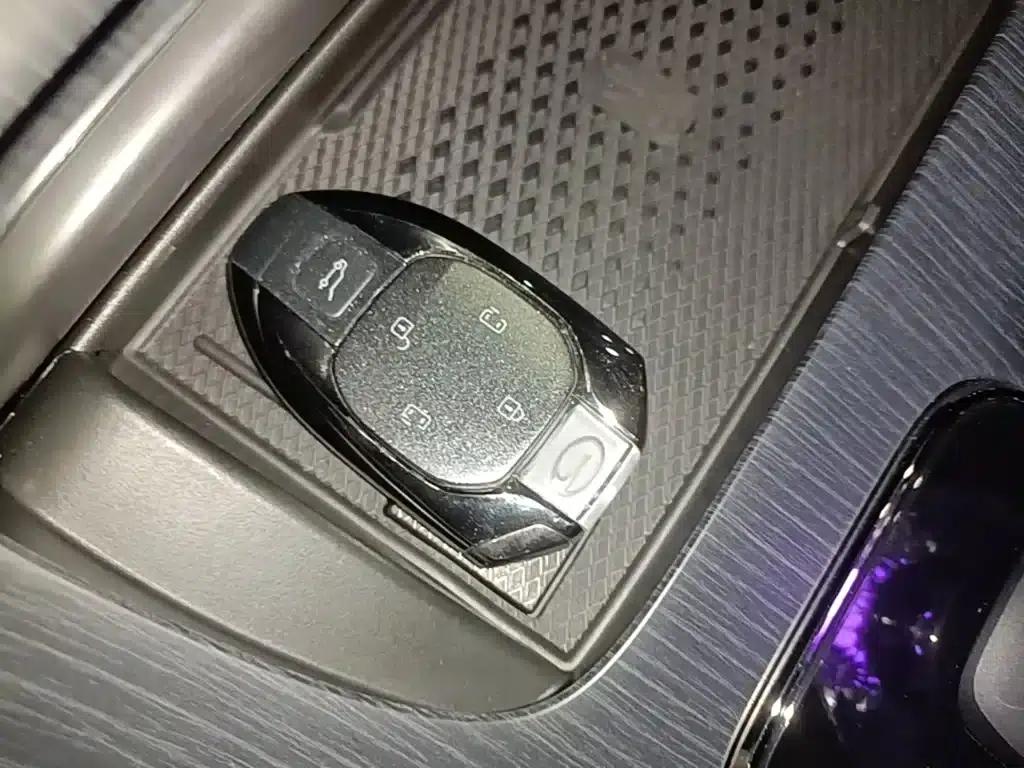 Trumpchi E9 2025 Model: E9 Super Fast Charging Champion — миниатюра 9