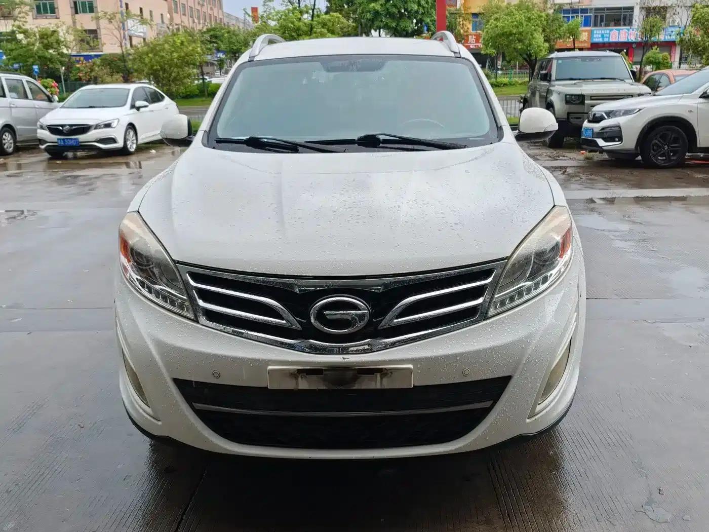 Trumpchi GS5 2014 2.0L Automatic 2WD Premium Edition — миниатюра 2
