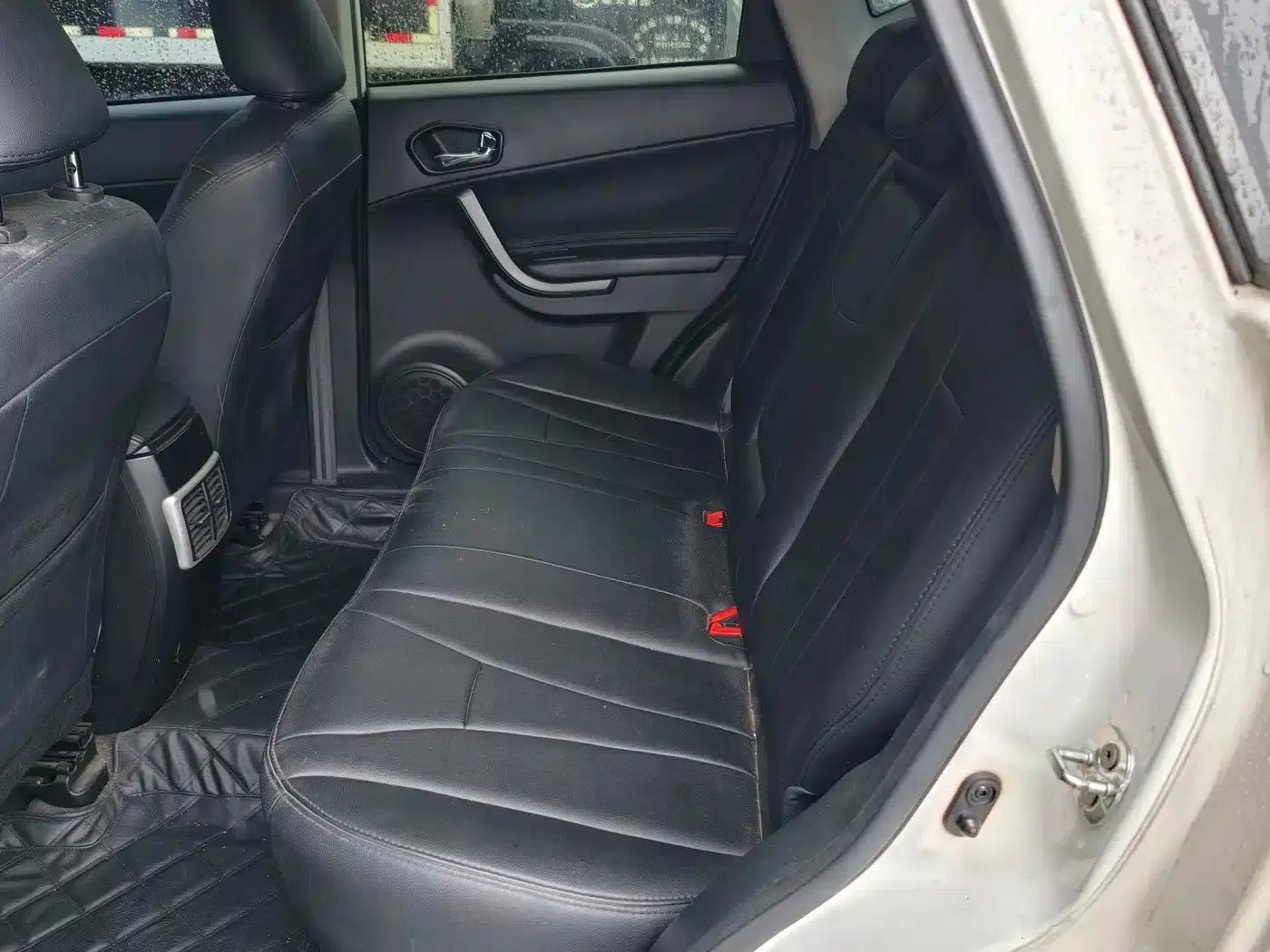Trumpchi GS5 2014 2.0L Automatic 2WD Premium Edition — миниатюра 8