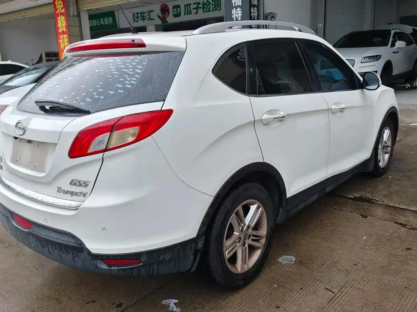 Trumpchi GS5 2014 2.0L Automatic 2WD Premium Edition — миниатюра 10