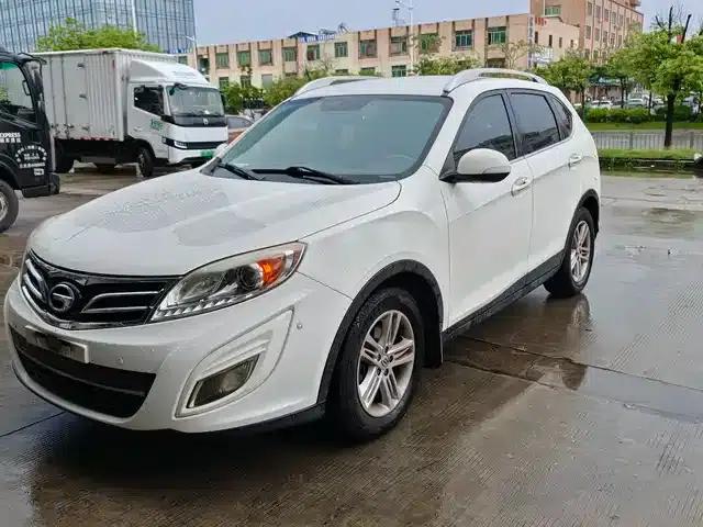 Trumpchi GS5 2014 2.0L Automatic 2WD Premium Edition