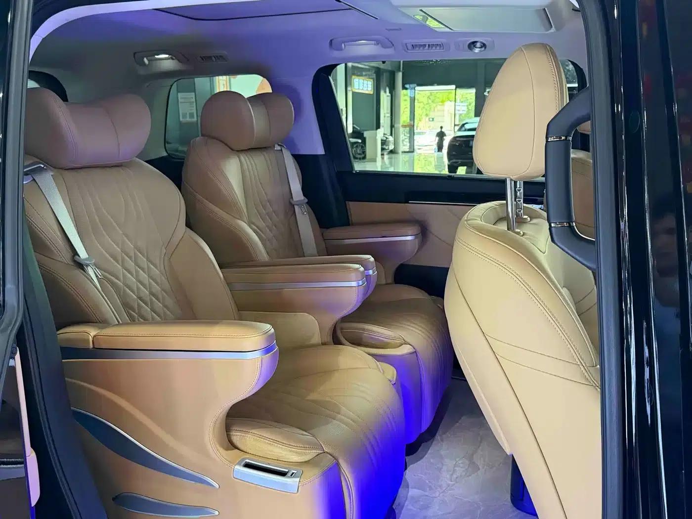 Trumpchi E8 PHEV 2024 Model 150km Dragon Glory+ — миниатюра 18