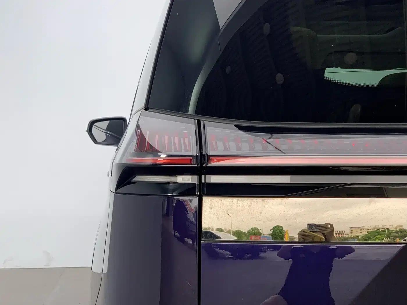 Trumpchi E8 PHEV 2024 Model 150km Dragon Soaring Starry Night+ — миниатюра 13
