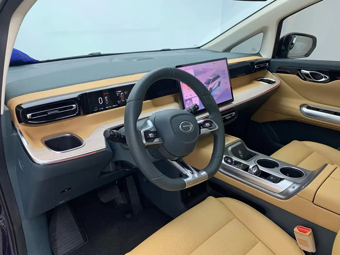 Trumpchi E8 PHEV 2024 Model 150km Dragon Soaring Starry Night+ — миниатюра 14