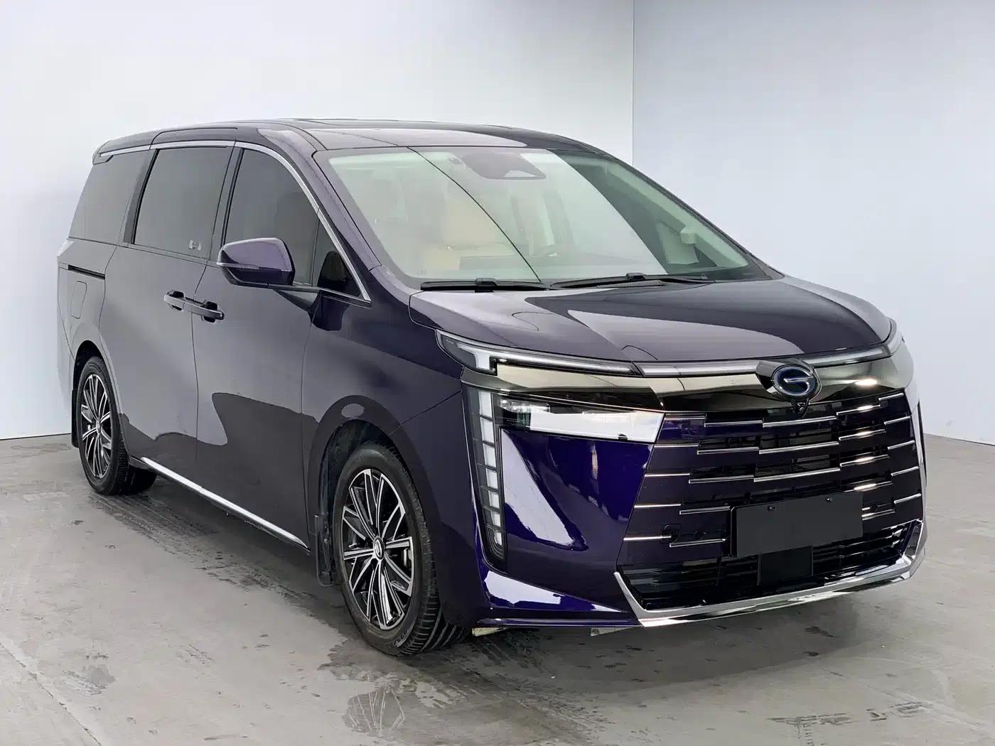 Trumpchi E8 PHEV 2024 Model 150km Dragon Soaring Starry Night+ — миниатюра 3