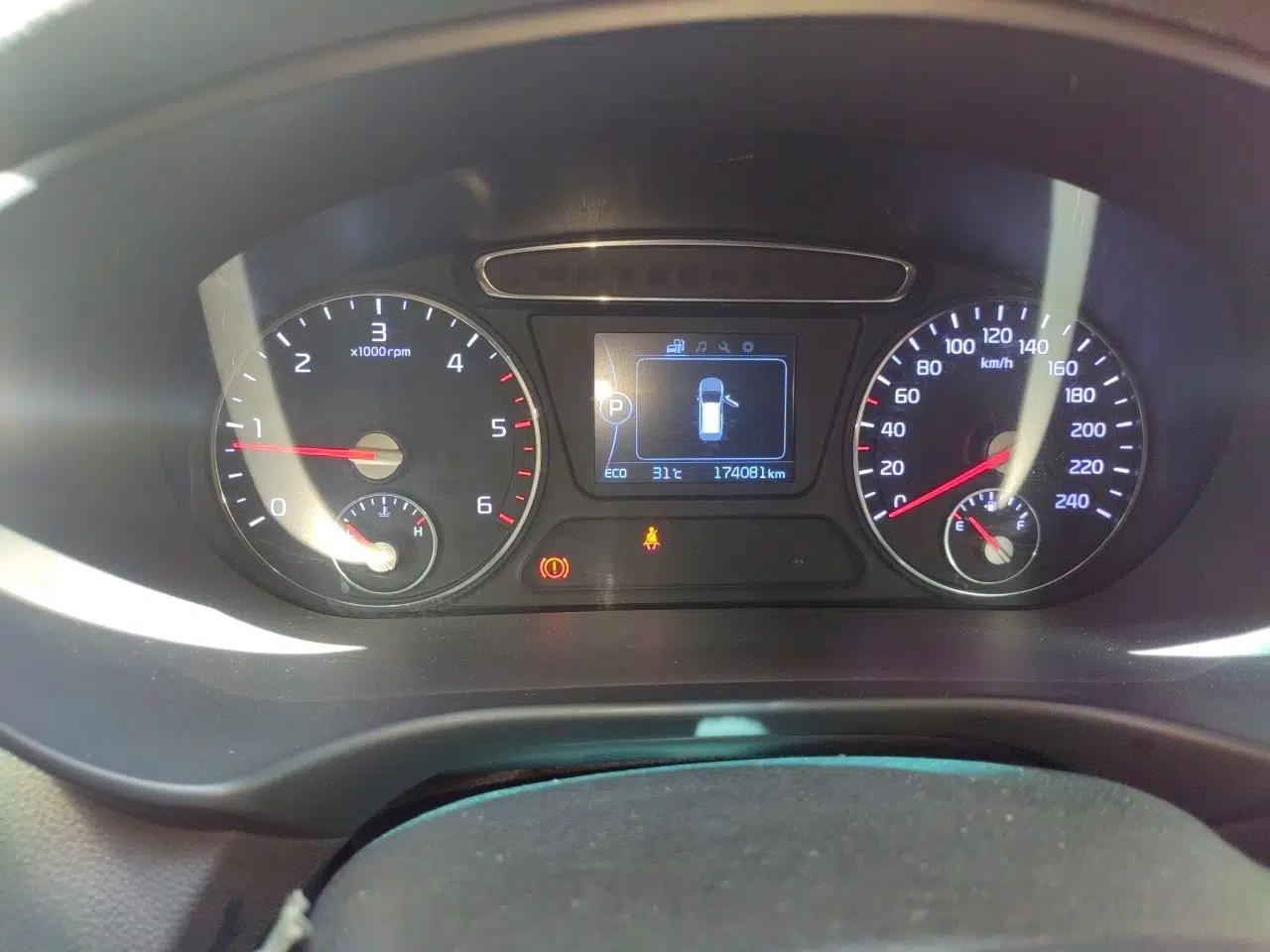 Kia Sorento 2016 Sorento L 2.2T Diesel 4WD Custom Edition 7 Seats China IV Standard — миниатюра 12