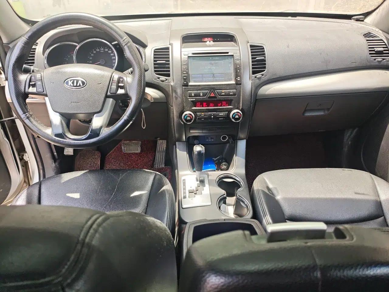 Kia Sorento 2010 2.2T Diesel Comfort Edition — миниатюра 13