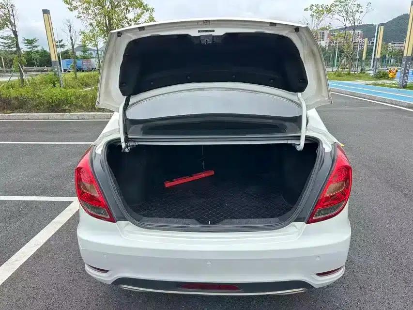 Trumpchi GA3S Vision 2016 200T Manual Elite Edition — миниатюра 17