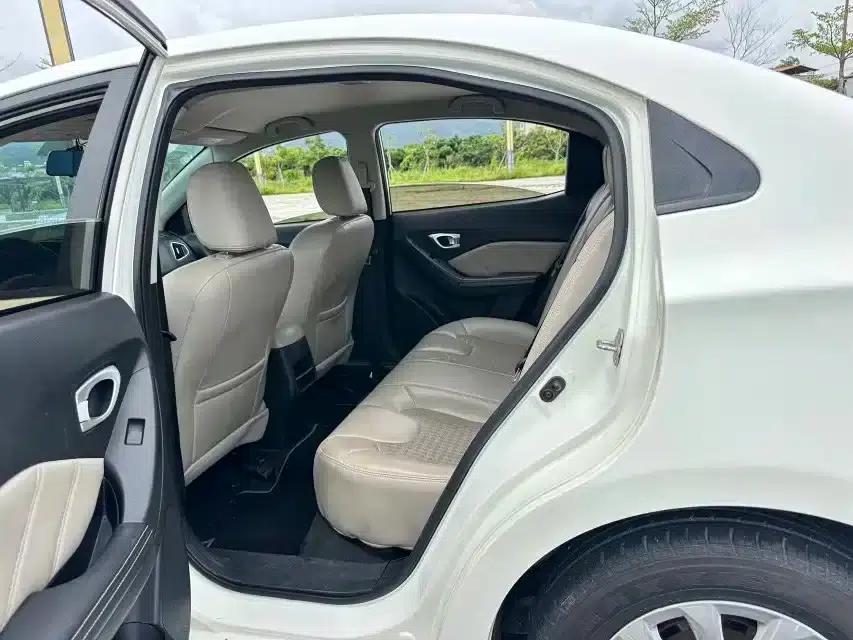 Trumpchi GA3S Vision 2016 200T Manual Elite Edition — миниатюра 25