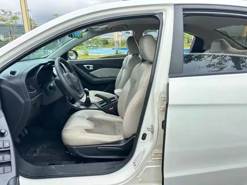 Trumpchi GA3S Vision 2016 200T Manual Elite Edition — миниатюра 7