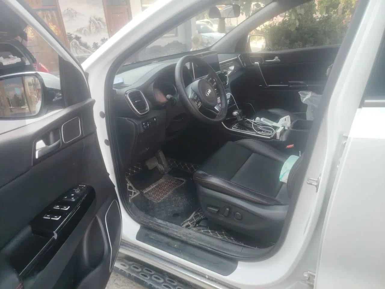 Kia KX5 2019 2.0L Automatic 2WD Comfort Edition — миниатюра 16
