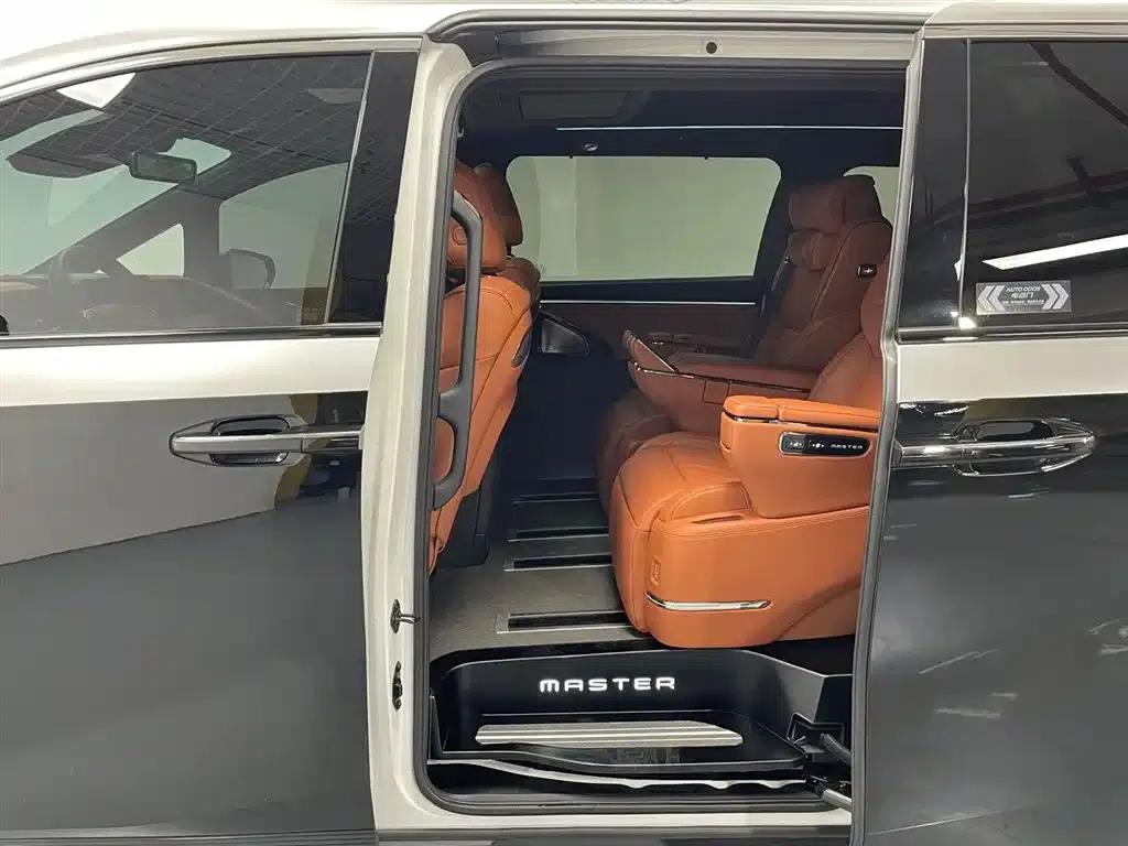 Trumpchi Aspiration M8 2025 Qiankun Series Ultra First Class — миниатюра 11