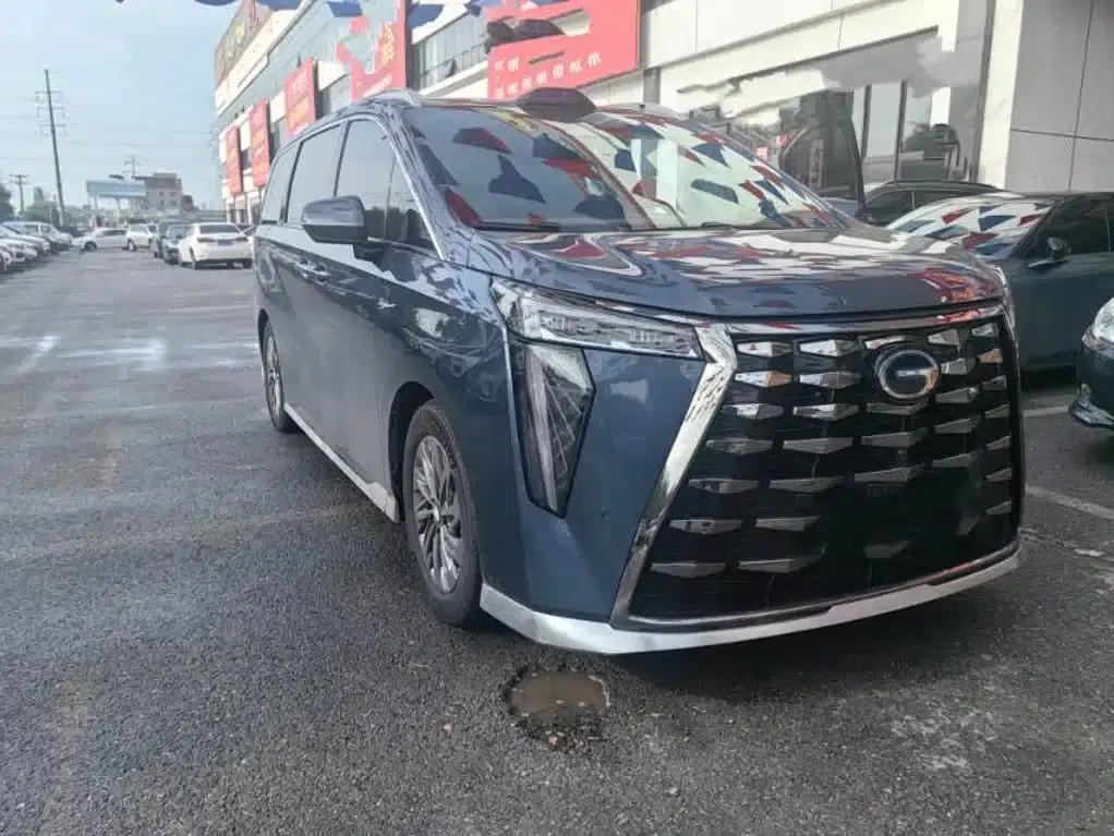 Trumpchi Aspiration M8 2025 Qiankun Series Ultra First Class — миниатюра 3