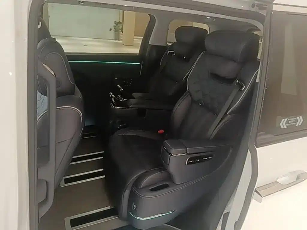 Trumpchi Aspiration M8 2025 Qiankun Series Ultra First Class — миниатюра 17