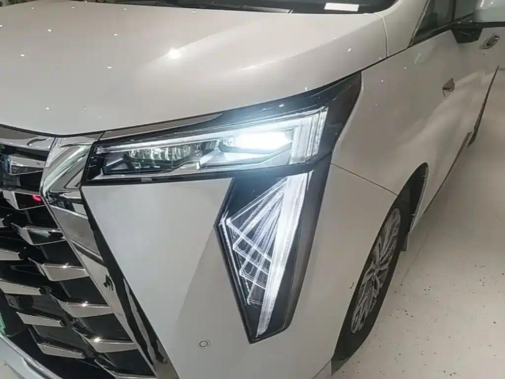 Trumpchi Aspiration M8 2025 Qiankun Series Ultra First Class — миниатюра 24