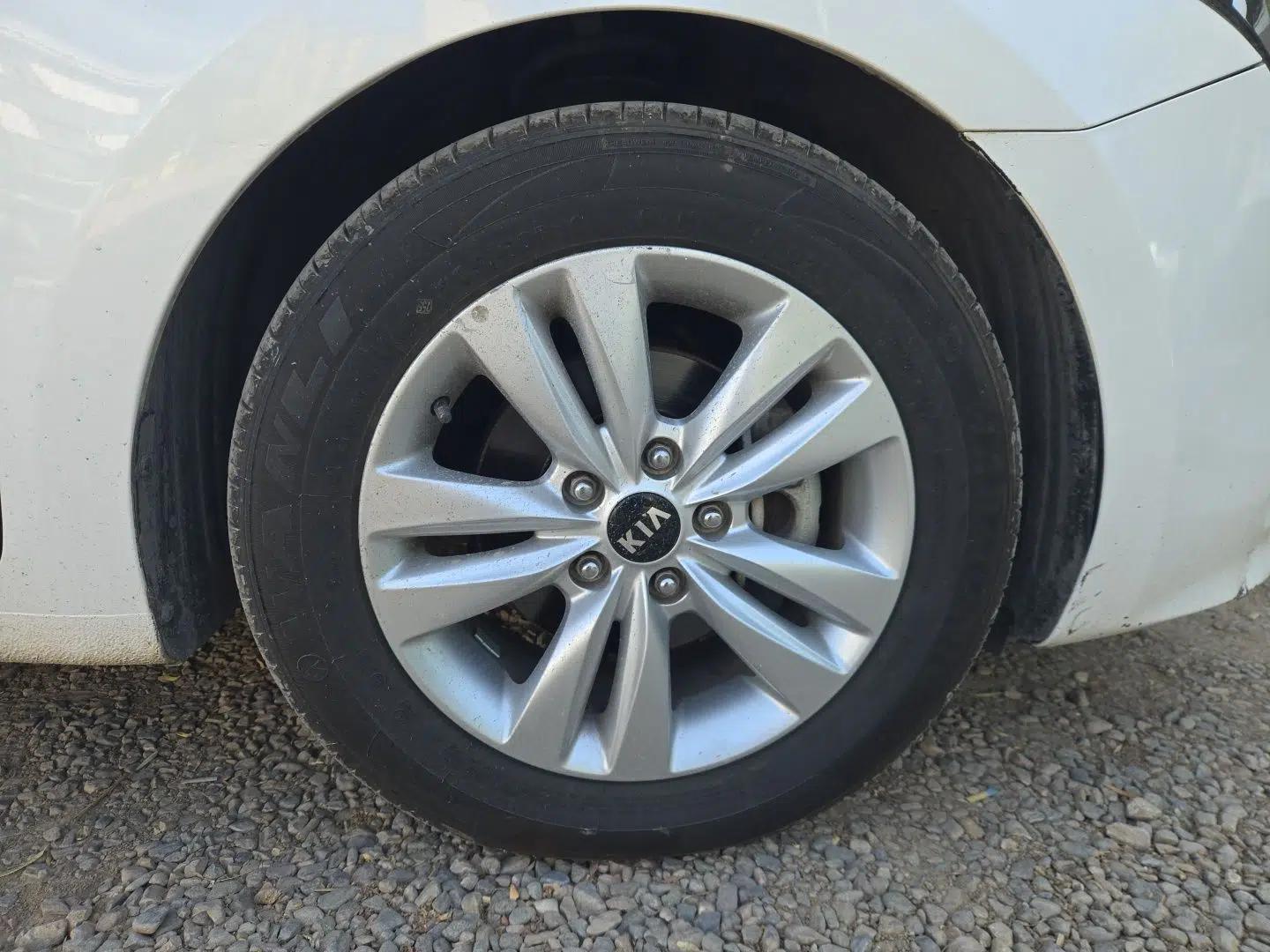 Kia K4 2014 1.8L Automatic GL — миниатюра 8