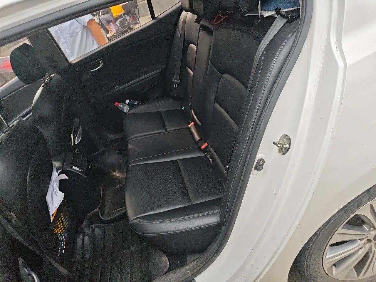 Kia K4 2014 1.8L Automatic DLX — миниатюра 17