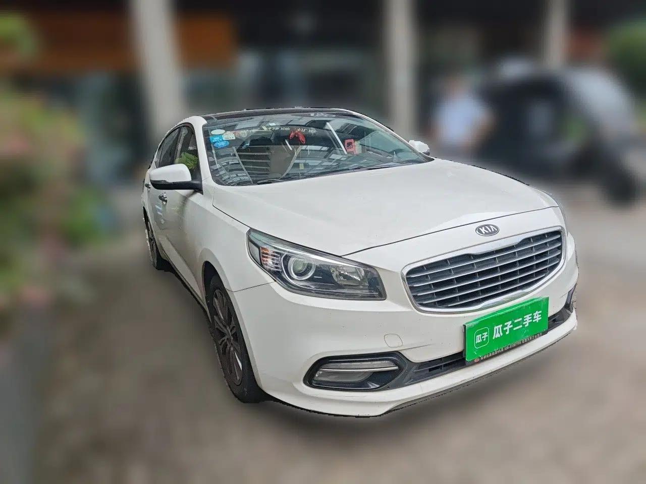Kia K4 2014 1.8L Automatic DLX — миниатюра 3