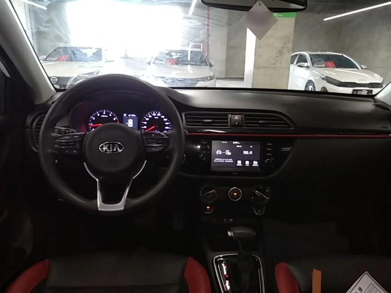 Kia KX Cross 2017 1.4L AT GLS — миниатюра 12