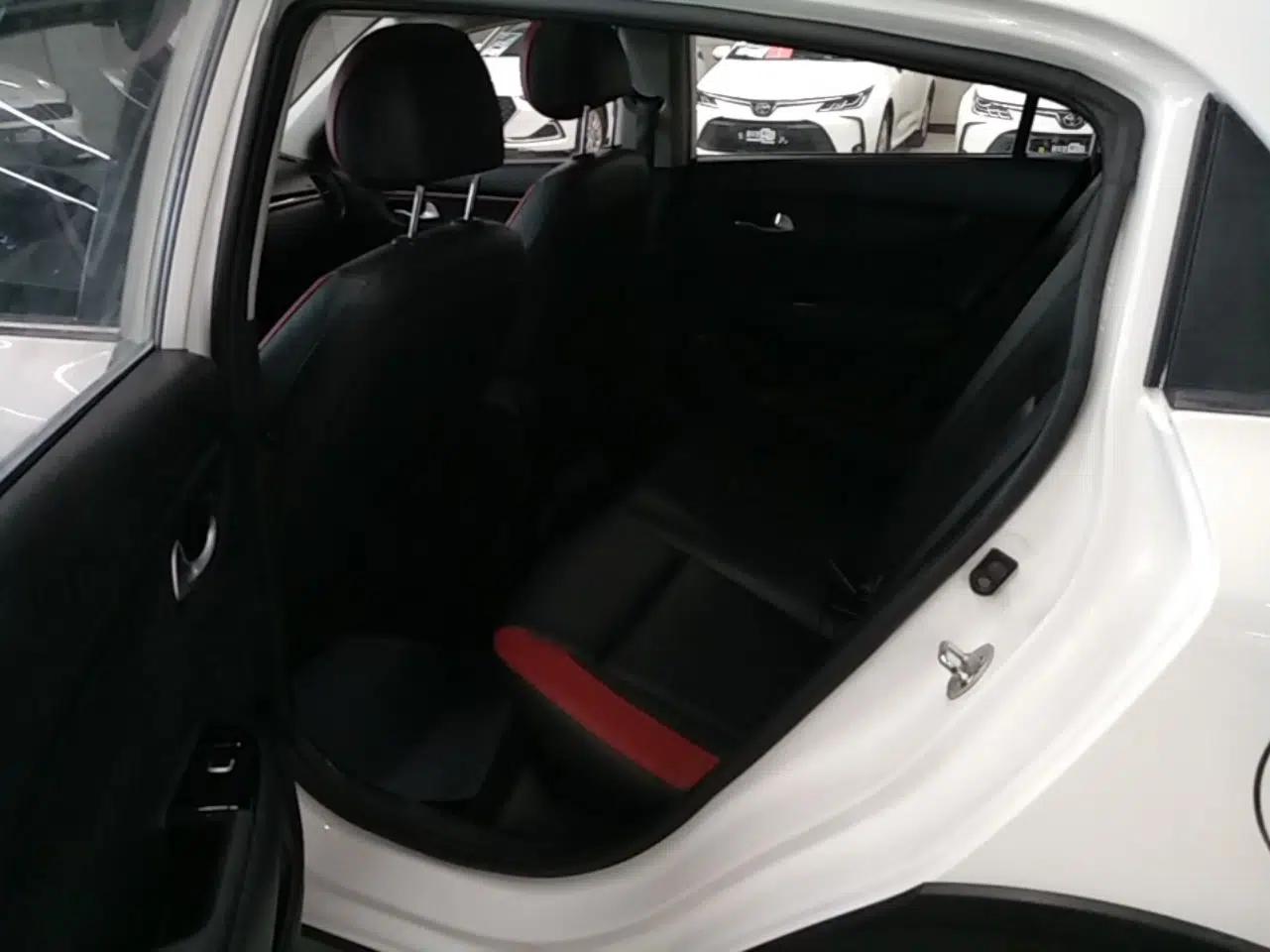 Kia KX Cross 2017 1.4L AT GLS — миниатюра 20