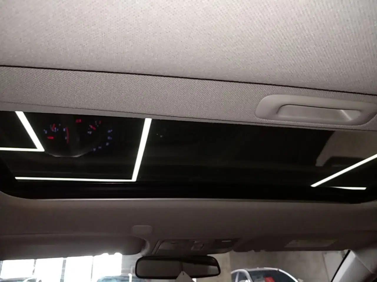 Kia KX Cross 2017 1.4L AT GLS — миниатюра 21